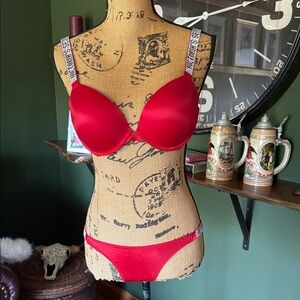 Victoria Secrets Matching Set